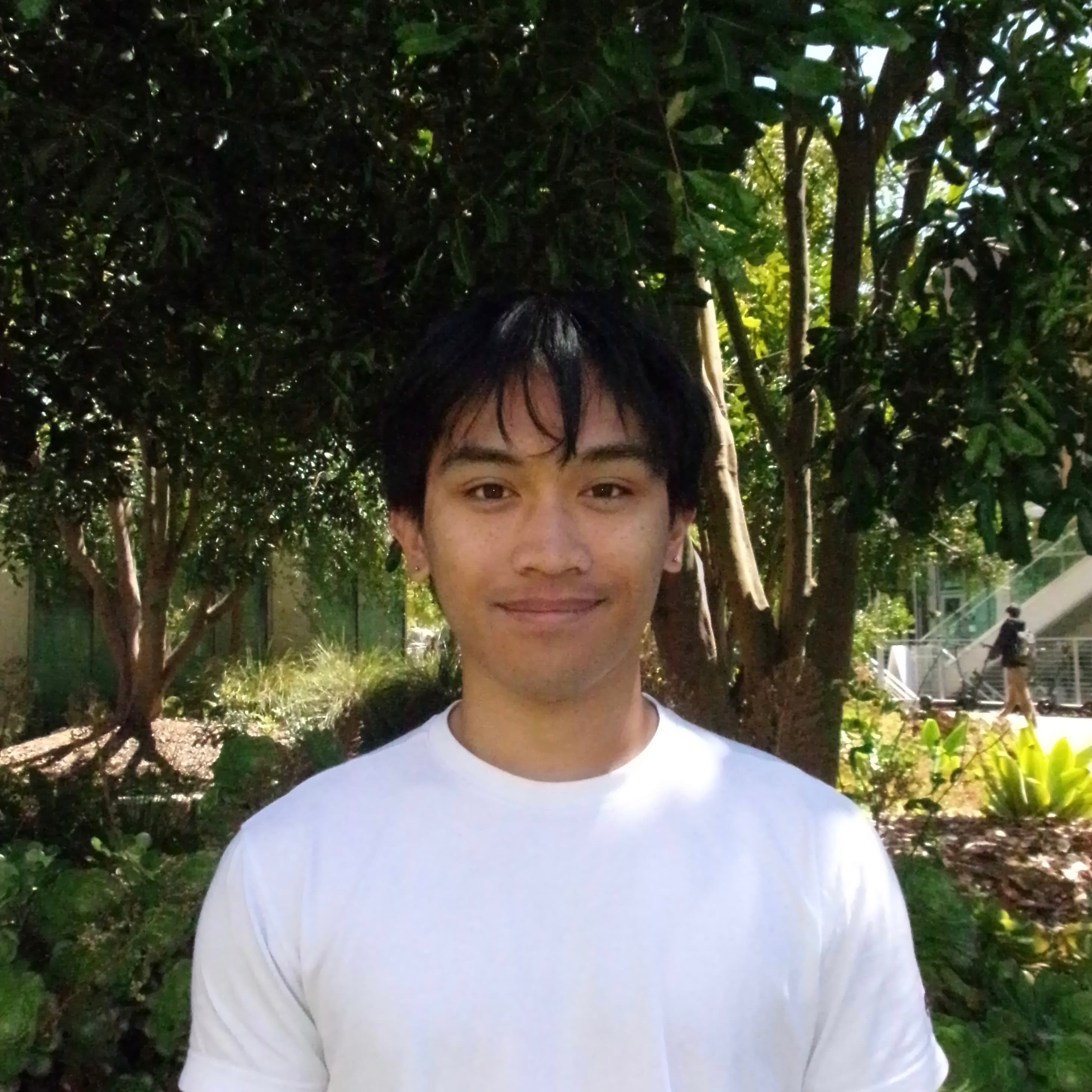 Jonathan Ty headshot